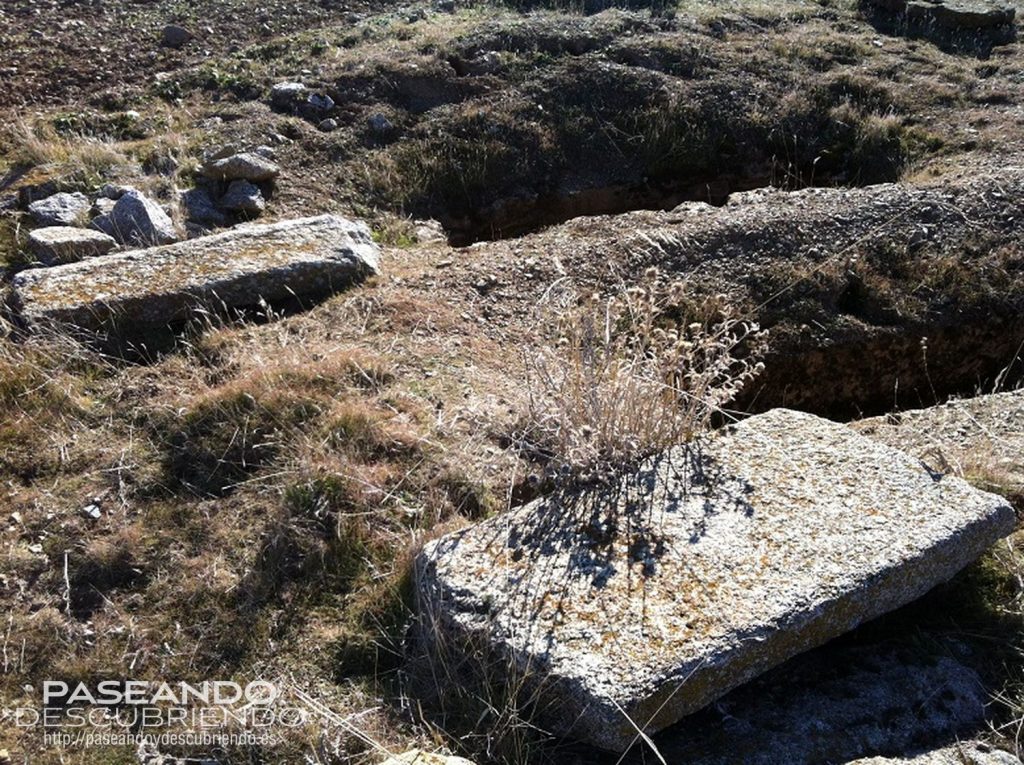 tumbas1.alpuebrega
